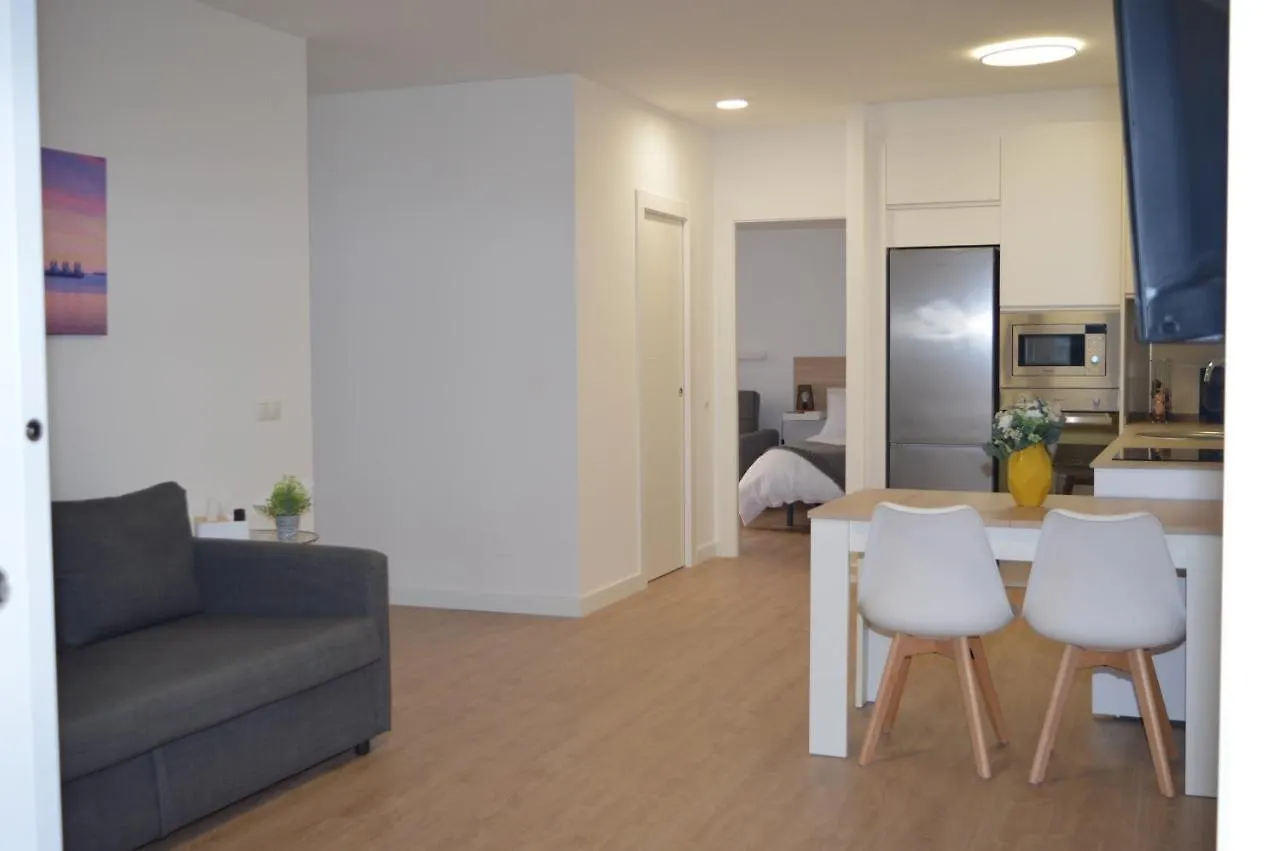 Floridos Playa Piso Reformado De 2 Habitaciones A 50M De La Playa La Cala Del Moral 0*,  Spain
